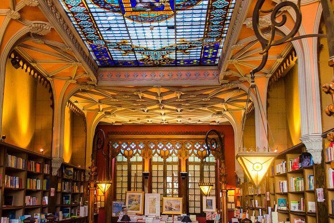 Harry Potter and Lello Bookshop Tour : Highlights and Hidden Gems - Portuguese Snack and Break Time: Small Inclusion, Big Difference