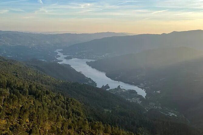 Hidden Gems of Peneda-Gerês National Park on a Full-Day Tour - Breaks, food, and what to pack for a full 9.5-hour day