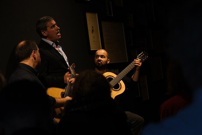Ideal Clube de Fado - A Vintage Porto Room Built for Listening
