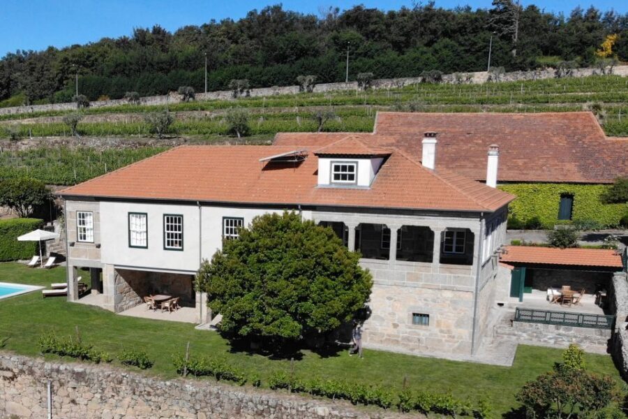 Lamego: Quinta da Portela de Baixo Winery Tour and Tasting - Douro valley views: where the tour turns photogenic