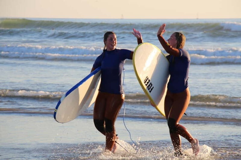 Matosinhos: Surfing Lesson with Equipment - First-time surfing in Matosinhos: why this lesson clicks