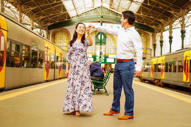 Photoshoot Unforgettable in Porto - Couple or Single - A 1-Hour Photo Mission from São Bento to Dom Luís I