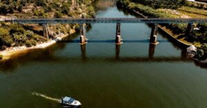 Pinhão: Douro River Boat Tour with Lunch - From the Deltatur Pier to the boat: what you’ll do first