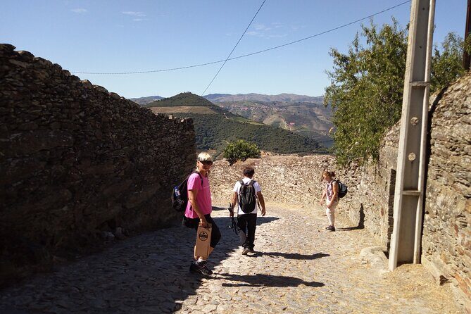 Pinhão Hiking Tour - Meeting at Pinhão Station: start simple, stay flexible