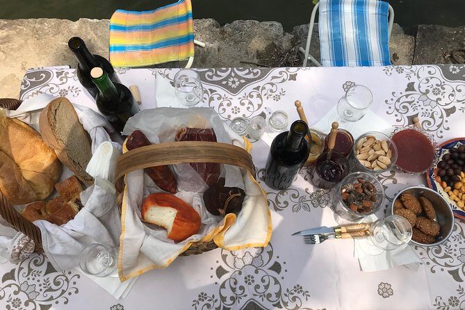 Pinhão Hiking Tour - The trail story: wine-growing, UNESCO context, and nature notes