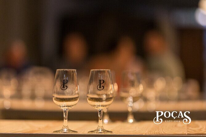Poças Guided Visit and Wine Tasting of 2 DOC Douro & 1 Port Wine - Stop: the cellar visit at Poças and what you should actually look for