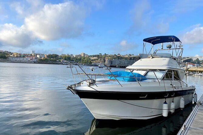 Port : 6 Bridges Cruise With Sunset option & Port wine - Port wine and welcome drinks: included, but don’t overthink it