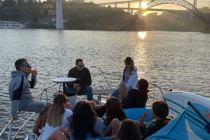 Port : 6 Bridges Cruise With Sunset option & Port wine - Boat comfort, restrooms, and how to choose your deck spot
