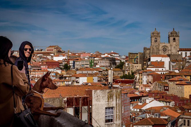 Porto 1/2 Day Walking Photo Tour & Portraits - Miradouro da Vitória and Largo da Pena Ventosa: the short stops with big payoff