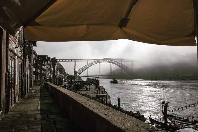 Porto 1/2 Day Walking Photo Tour & Portraits - Meeting points and the 3-hour timing that keeps it fun