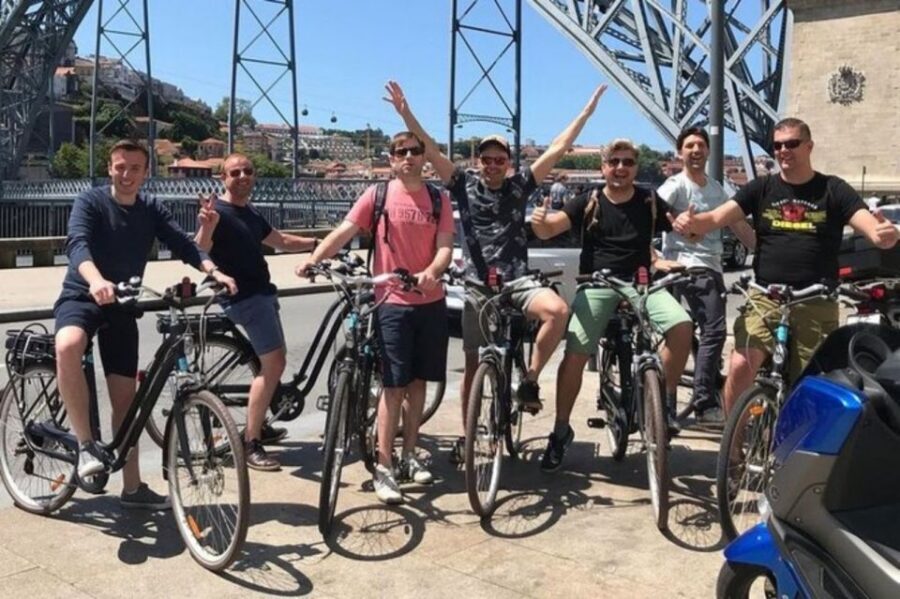 Porto: 1 to 4 Day Electric Bicycle Rental - Battery, Hills, and How to Avoid the One Regret