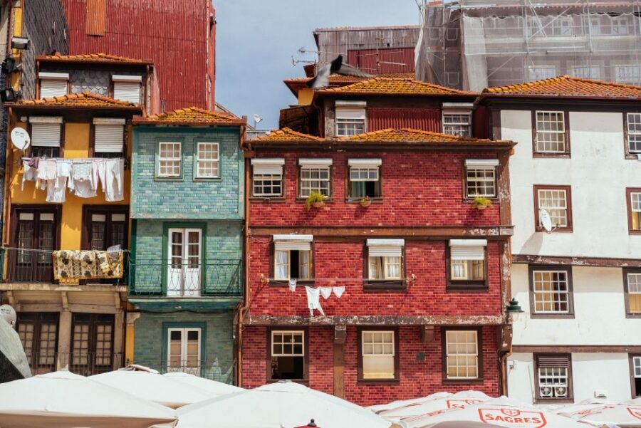 Porto: 2.5-Hour Private City Tour Off the Beaten Track - Mercado Ferreira Borges: Market Energy With a Local Explanation