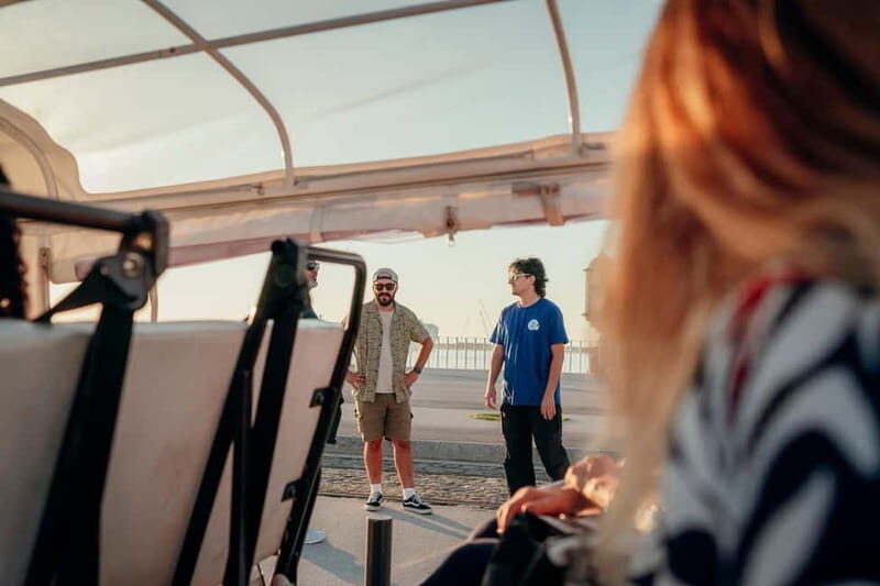 Porto: 2-Hour Shared Tuk-Tuk Tour - Getting On Board: Meeting Point and What to Bring