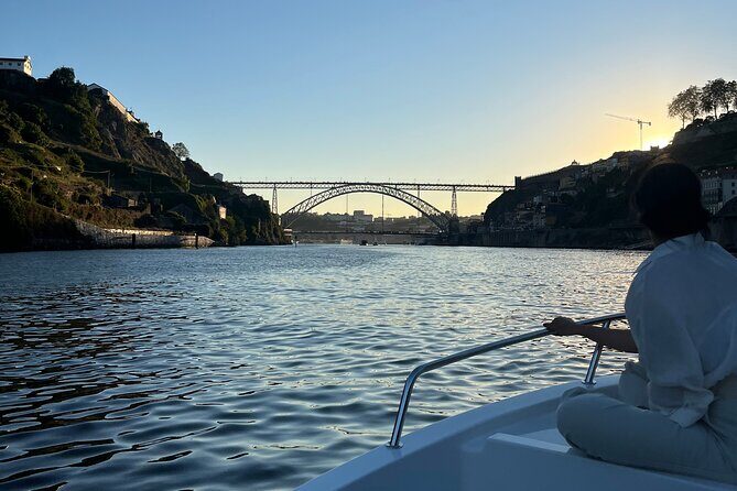 Porto: 2h Private Tour (1 to 6 people) on the Douro River with a local - What makes the “local with you” part worth paying for