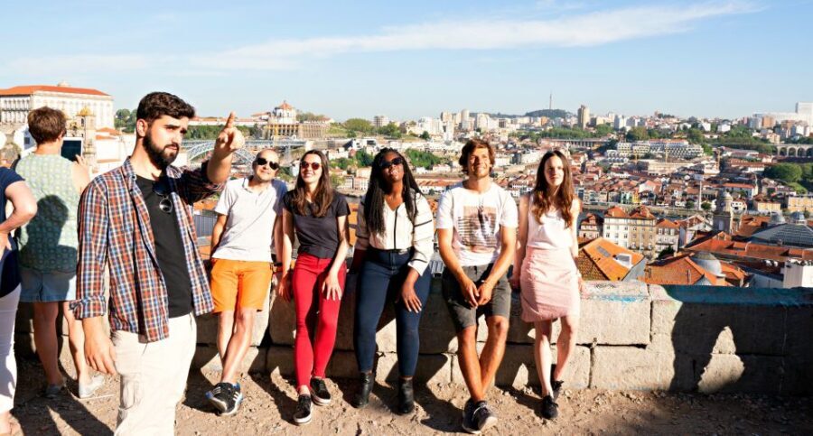 Porto: 3-Hour Guided City Highlights Walking Tour - Where the tour starts: Alexandre Herculano and a quick orientation