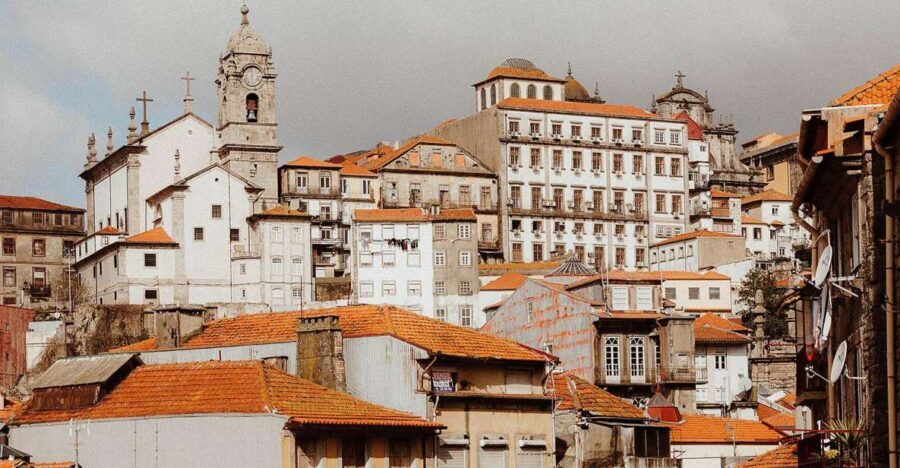 Porto: 3-Hour Guided Walking Tour - Ribeira and the 18th-century iron bridge: where the city slows down