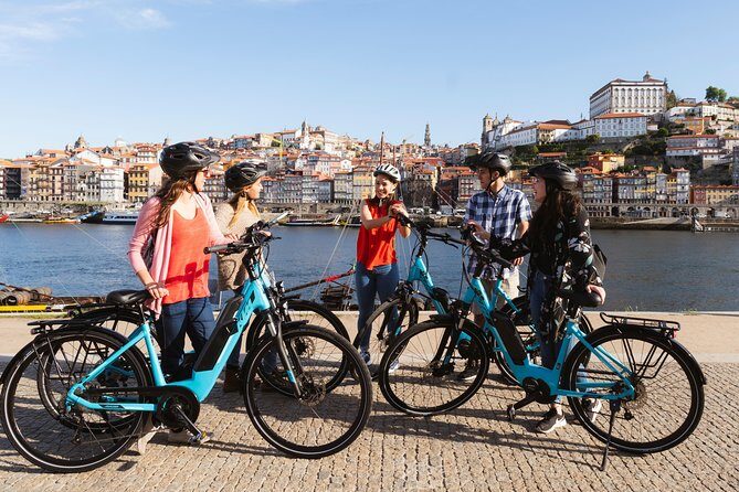 Porto: 3-Hour Old Town & Riverside Bike Tour - Guided Experience - Quick hits before you pedal