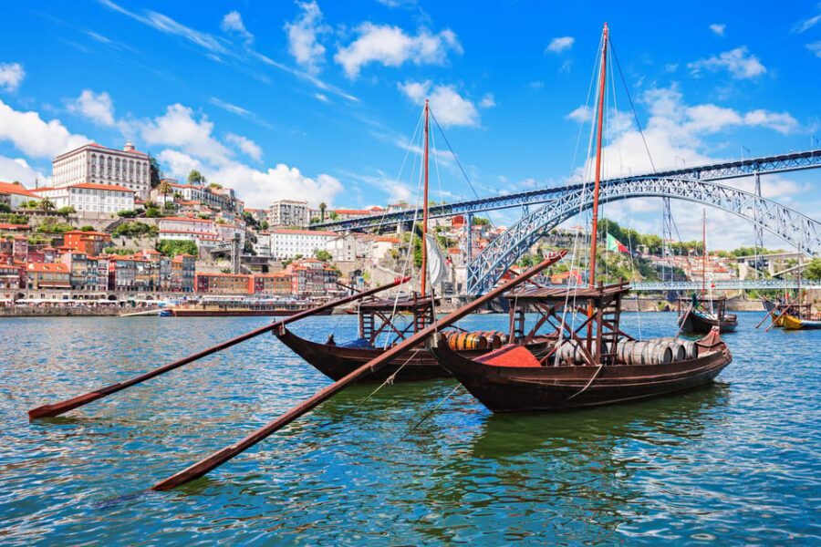 Porto: 50-Minutes Rabelo Boat Cruise on the Douro River - The route: Dom Luís Bridge, Ribeira, Afurada, and the rest