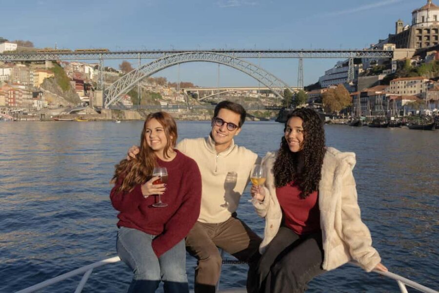 Porto: 6 Bridges and Sunset Boat Cruise with Welcome Drink - Key things that make this cruise worth your time