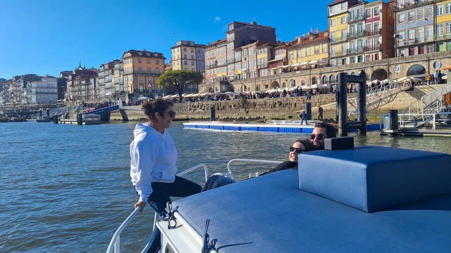 Porto: 6 Bridges and Sunset Boat Cruise with Welcome Drink - Stop-by-stop: from Afurada to Foz do Douro at golden hour