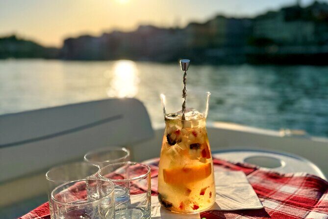 Porto: 6 Bridges Private Douro River Yacht w/ Food & Wine - Key highlights that matter