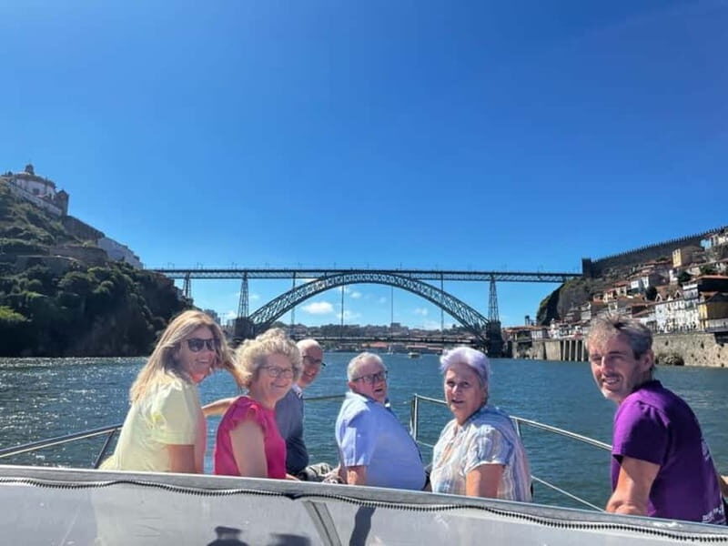 Porto: 6 Bridges Yacht Cruise with Local Wine & Snacks - Passing the six bridges: where to look for the best photos and the best feeling