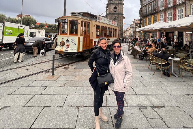 Porto Adventure - Explore the City from Inside - Sao Bento Railway Station: 22,000 tiles with a story