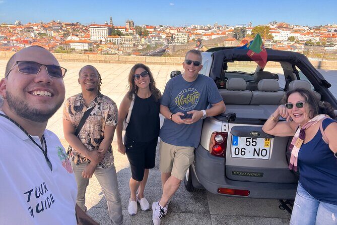 Porto Adventure - Explore the City from Inside - Universidade do Porto and the tuna groups