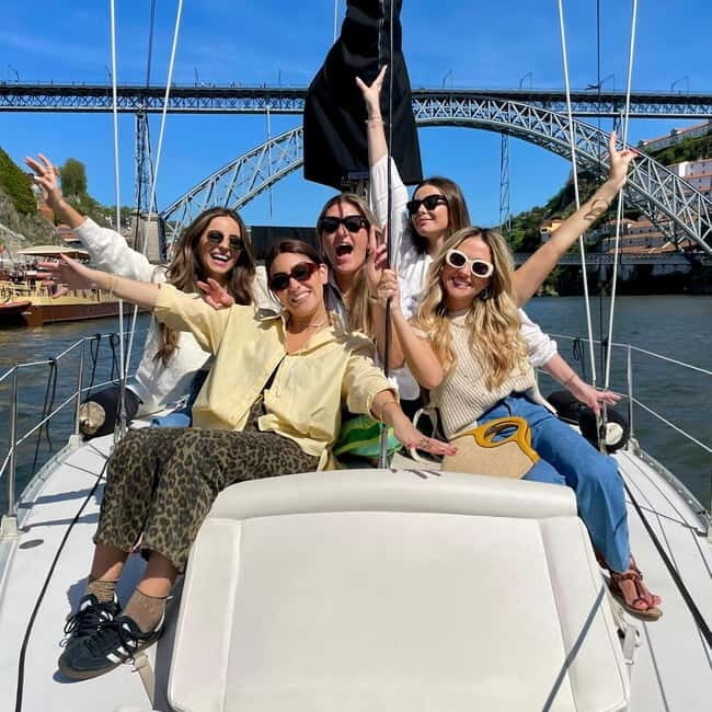 Porto: Best Charming Sailboat Cruise Sunset - Arrábida Bridge to the wine stop: setting the route in motion