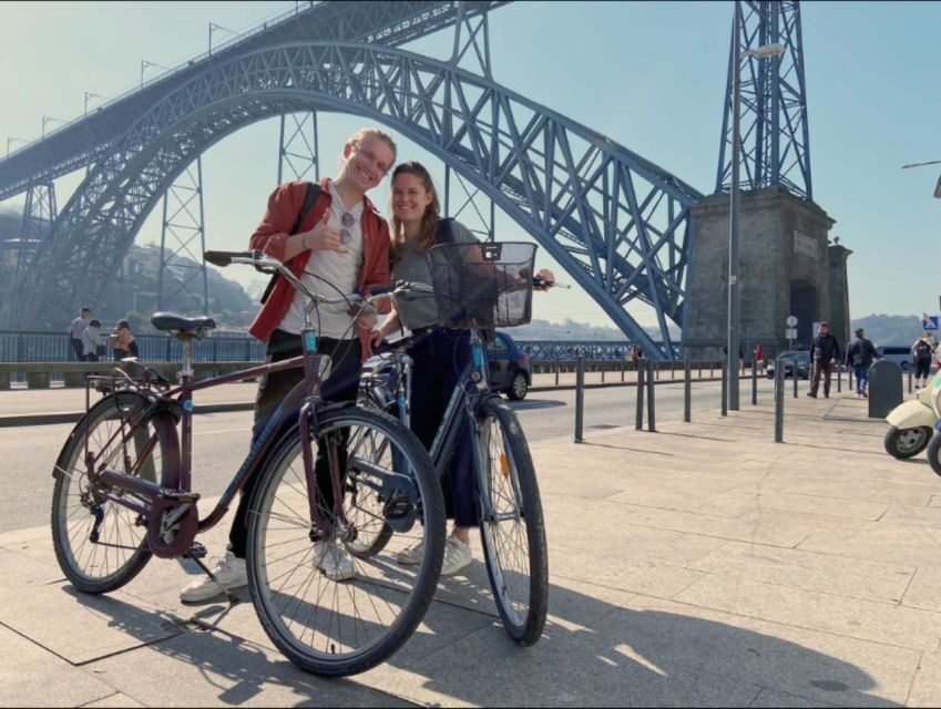 Porto: Bicycle Rental - Getting the route right: downtown lanes, riverside riding, and Foz-style roads