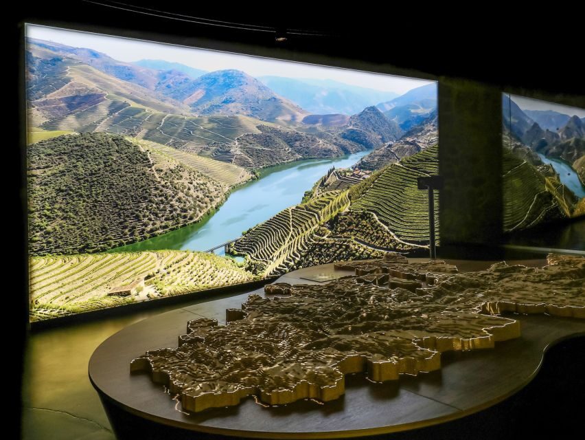 Porto: Cálem Cellar Tour, Fado Show & Wine Tasting - Group size, sound, and pace: how to stay comfortable