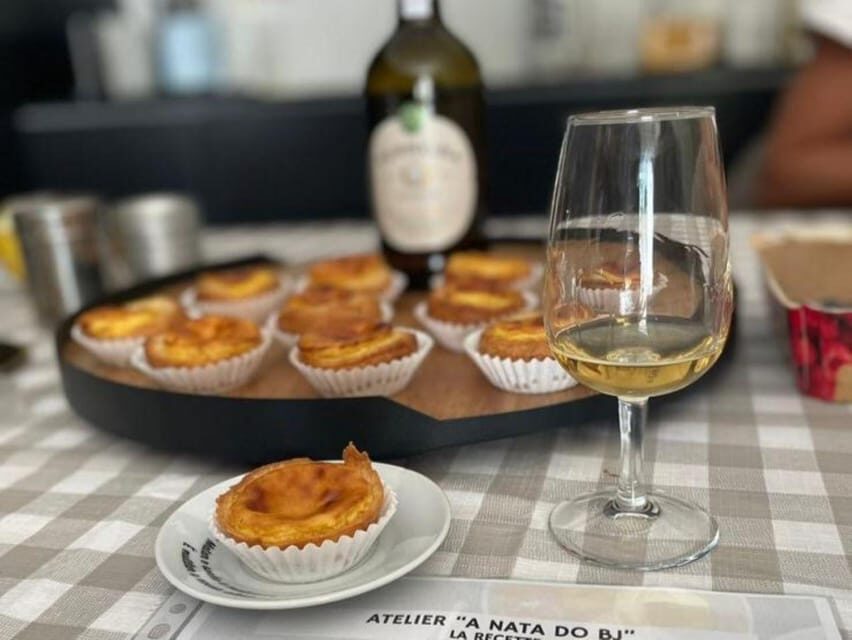 Porto center- Workshop “A nata do BJ” making pasteis de nata - Logistics in the real center of Porto: meeting point and timing mindset