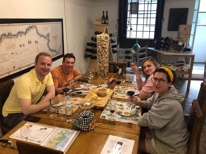 Porto: Cheese and Port Wine Tasting in a Unique Place - Clarice and the art of making pairing feel easy