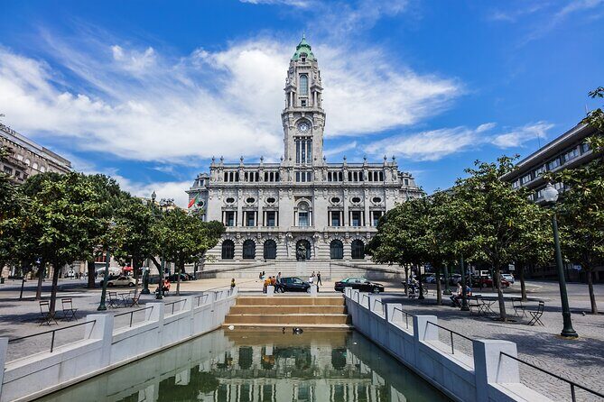 Porto City Tour Full Day with Lunch and Six Bridges Cruise - Private basis - Porto Cathedral: 12th-Century Roots and River Views