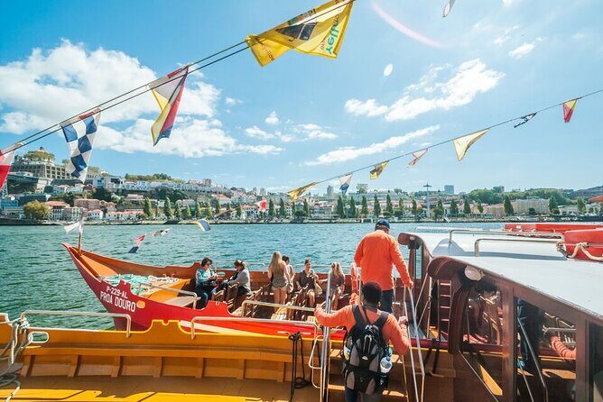 Porto City Tour Full Day with Lunch and Six Bridges Cruise - Private basis - Vila Nova de Gaia Wine Lodges: How Port Really Ages