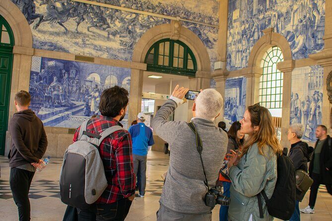 PORTO city Walking Tour - Miradouro da Vitória: the Gaia view you’ll remember (with admission included)