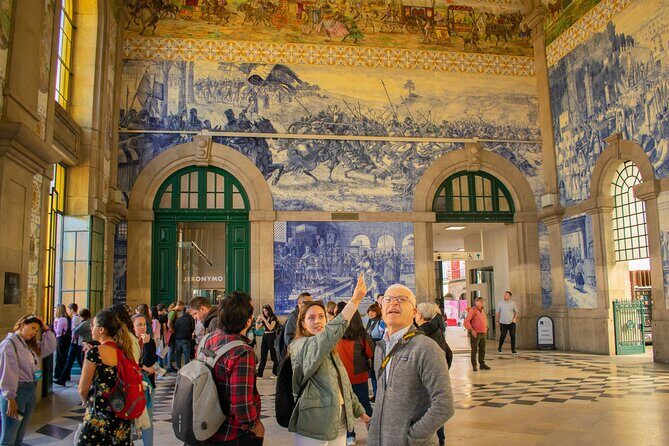 PORTO city Walking Tour - Porto Cathedral: XII-century stones plus a river-facing view