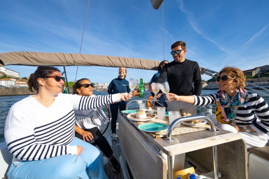 Porto: Daytime or Sunset Douro River Sightseeing Cruise - The route you’ll actually see: Porto + Gaia from the water