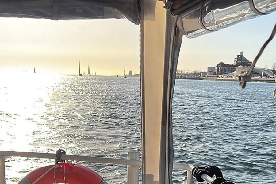 Porto: Douro private cruiser (only for you)6 bridges/sunset - Price and value: $51 per person for a private sunset experience