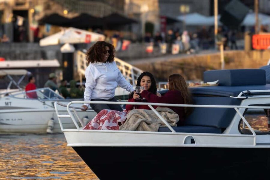 Porto: Douro private cruiser (only for you)6 bridges/sunset - Practical tips before you go
