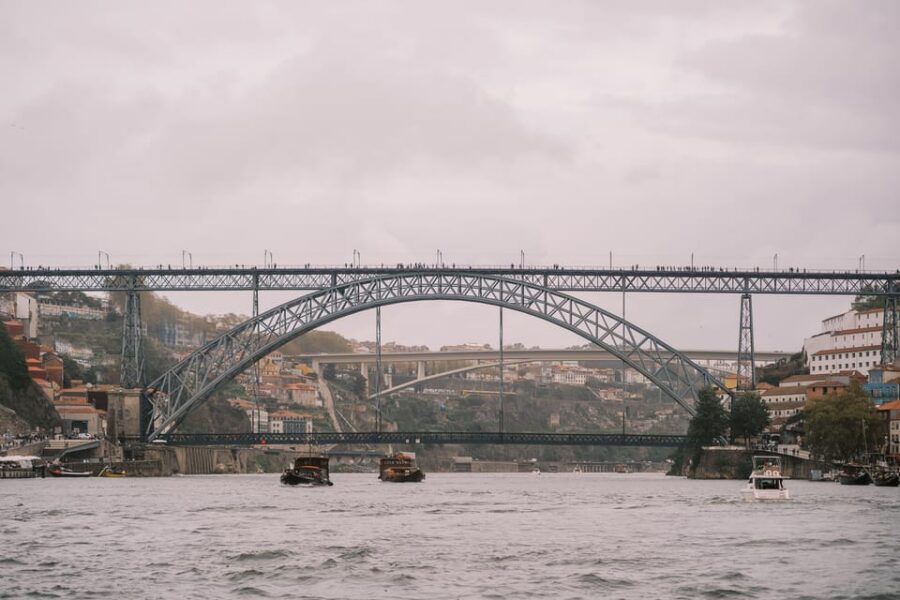 Porto: Douro river Boat tour with wine tasting (small group) - Price check: is $49 good value for a 2-hour wine cruise?
