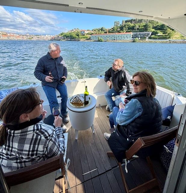 Porto: Douro River Cruise / Welcome Drink/with sunset option - Dom Luís I Bridge Views: Best Landmarks Happen on the Water