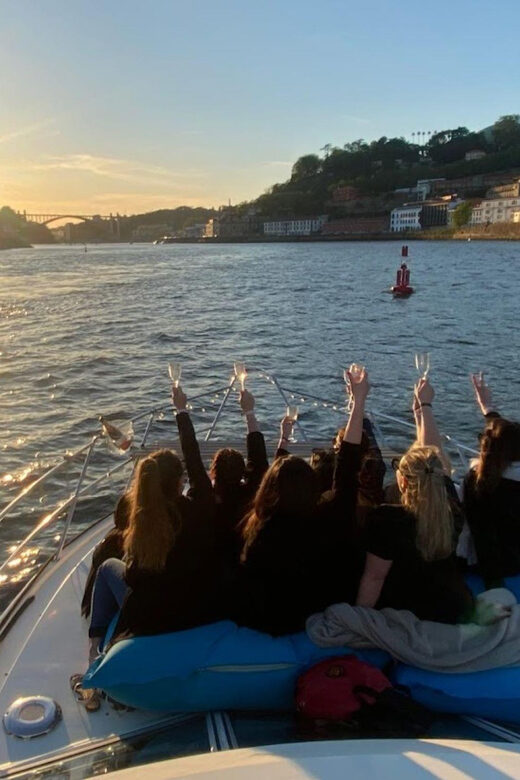 Porto: Douro River Cruise / Welcome Drink/with sunset option - Wine, Sipping, and the Calm: Why the Glass of Wine Matters