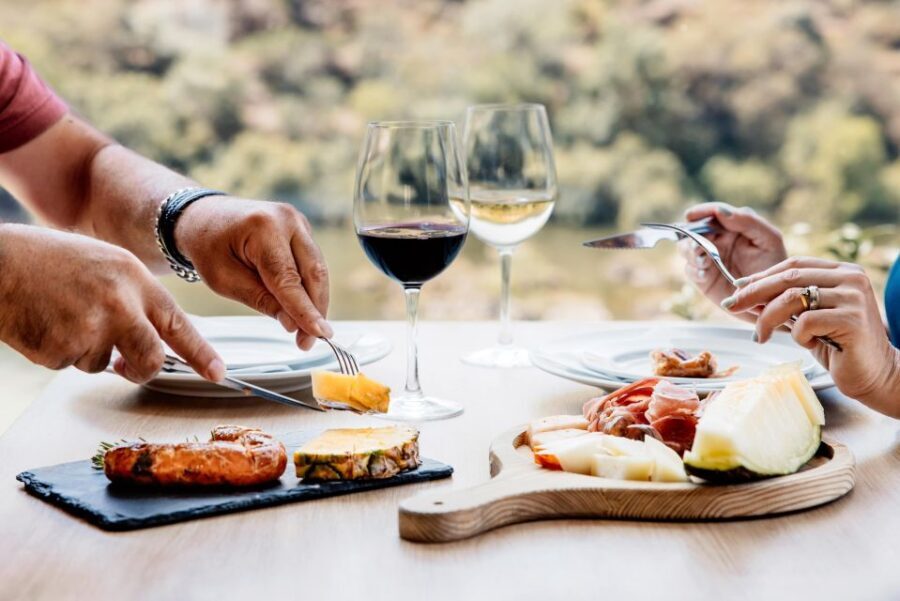 Porto: Douro Valley Full-Day Boat, Train, and Lunch Tour - Key moments that make this tour work