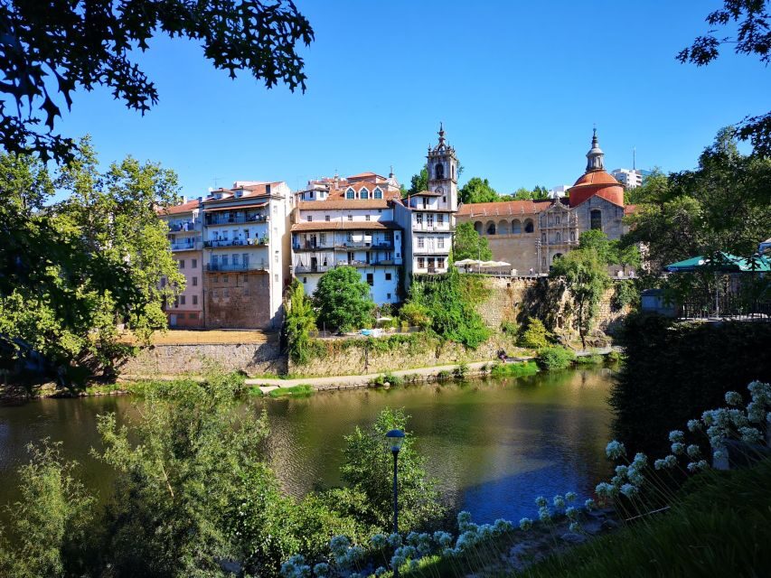 Porto: Douro Valley History & Wine Tour with Cruise & Lunch - Pinhão and the Rabelo cruise: the Douro from the water