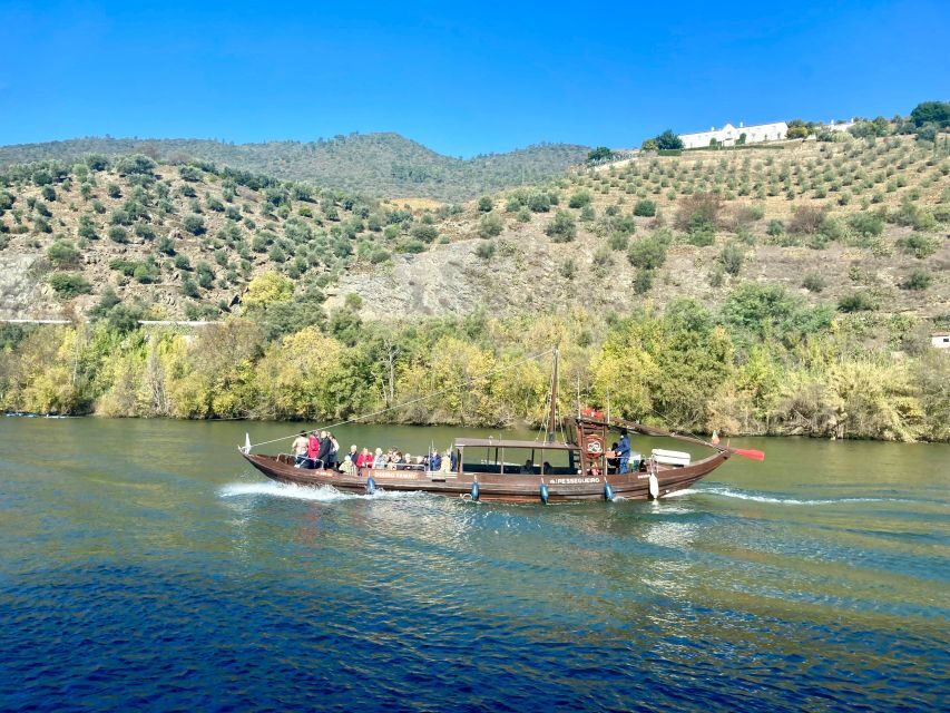 Porto: Douro Valley Wine Tour with Tastings, Boat, and Lunch - Lunch at the country house: open-fire BBQ and unlimited Douro DOC