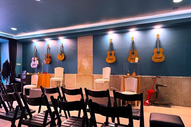 Porto : Fado and Porto Wine Show at the Trinity Noble Hall - Key things that make this show worth your time