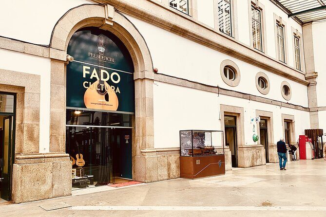 Porto : Fado and Porto Wine Show at the Trinity Noble Hall - Picking your Porto wine: Dry White, White, Rosé, or Ruby