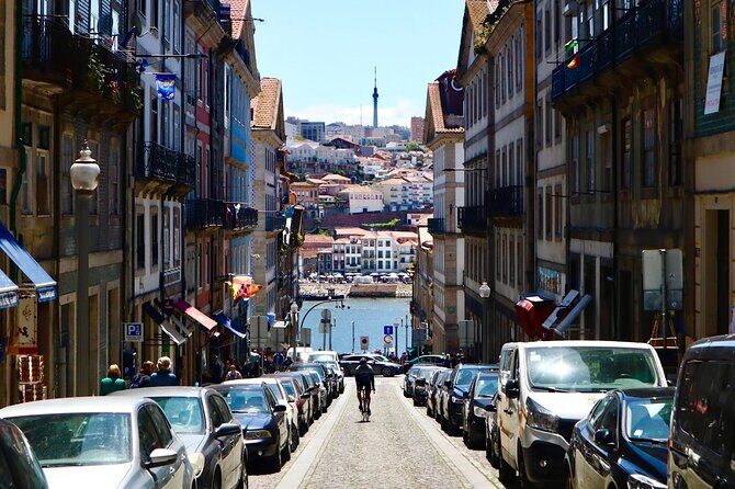 Porto Food Tour of 8 Tastings: Custard Tart, Bifana & Hidden Gems - Drinks in Context: Vinho Verde, Beer, and Aged Port Wine