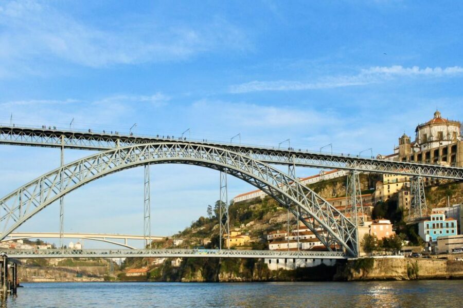 Porto: Guided Walking Tour and Lello Bookshop - Key Things You’ll Notice on This Porto Walk